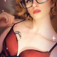 Meet Hannah on Meet in Chat