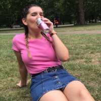 Chat with Hannah on Meet in Chat