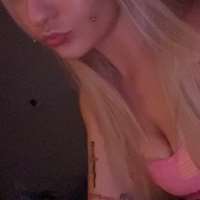 Chat met volwassenen Blonde on Meet in Chat